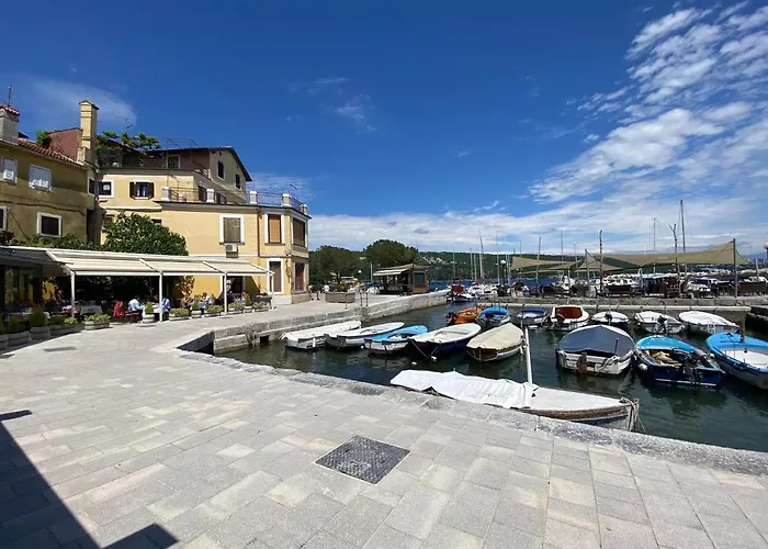 Secret Hideaway In The Volosko Old Town Apartment Opatija